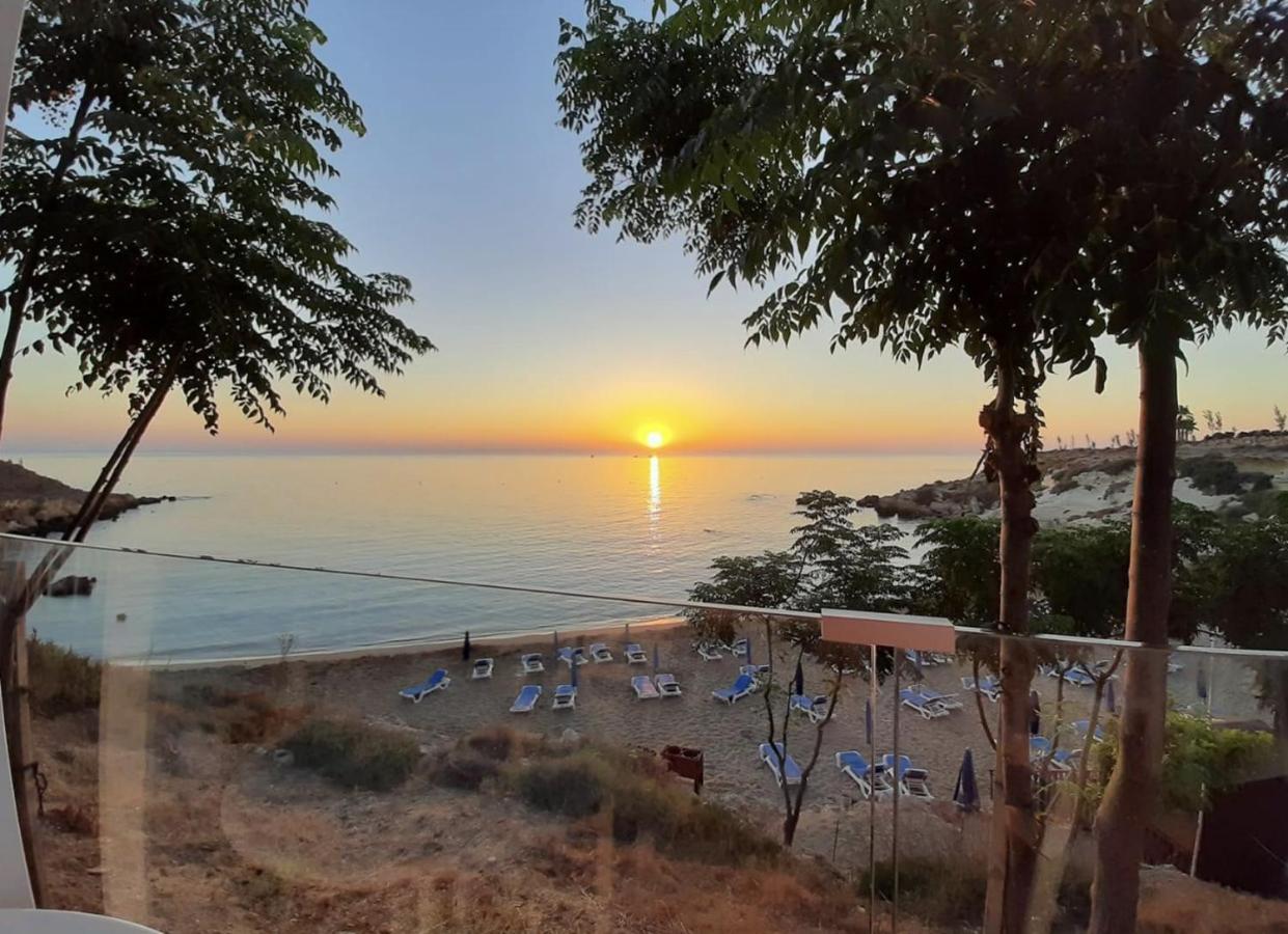 Villa Angel - Exotic Villa 200M From Beach Паралимни Екстериор снимка