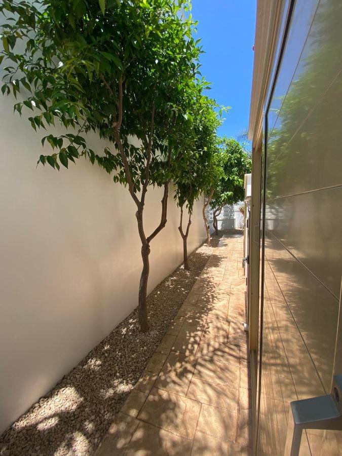 Villa Angel - Exotic Villa 200M From Beach Паралимни Екстериор снимка